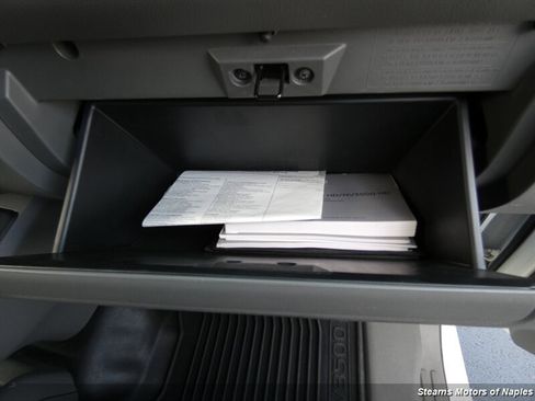 Used 2021 Nissan NV 3500 SV image 41