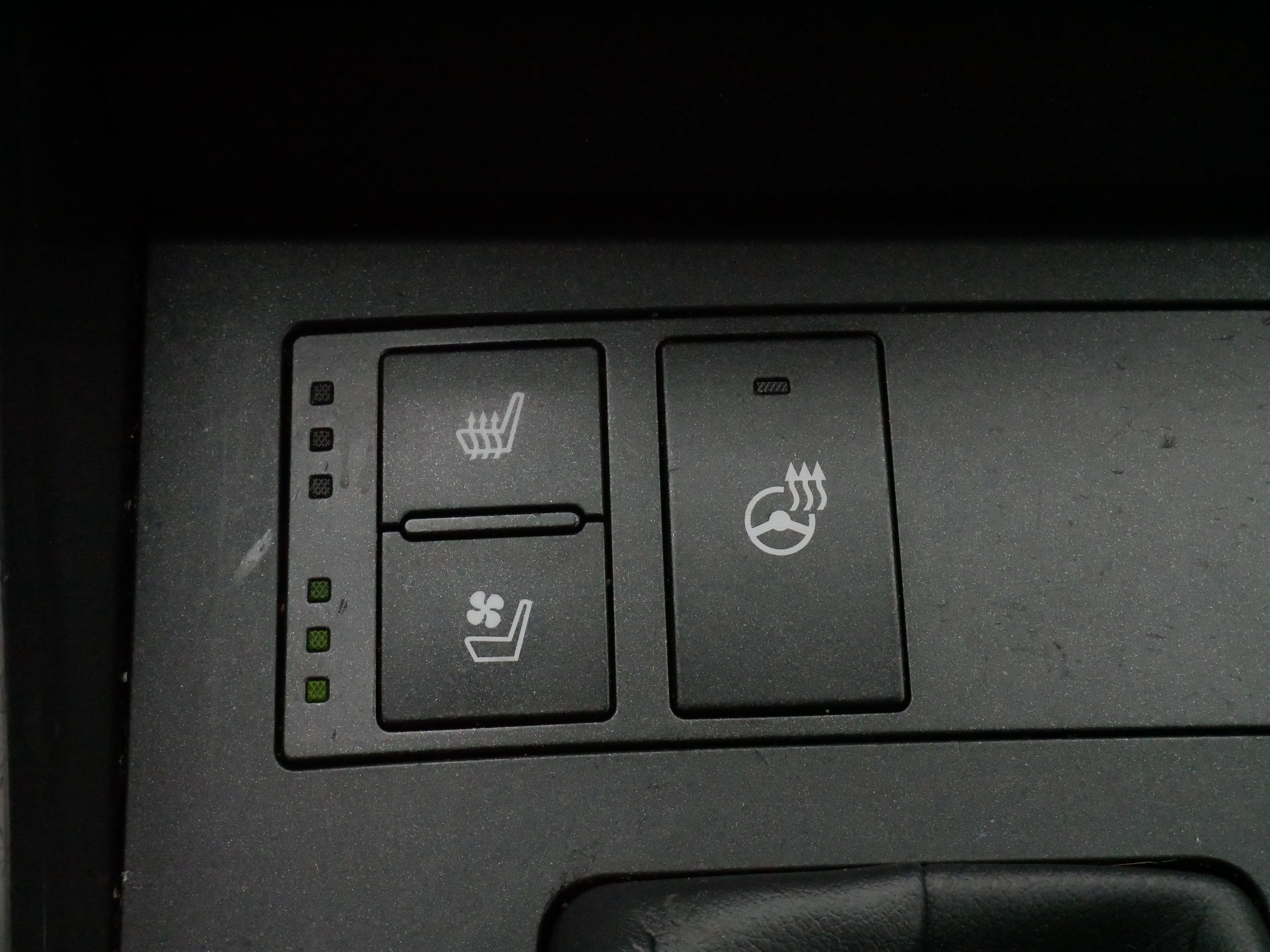 Used 2024 Lexus IS 300 w/ Premium Package RWD image 29