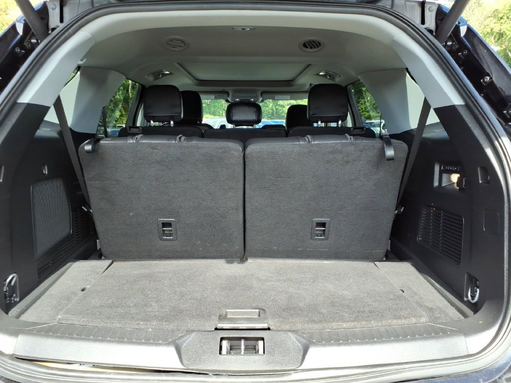 Used 2023 Ford Explorer Limited w/ Limited Technology Package AWD/4WD image 19