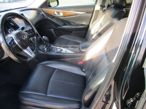 Used 2019 INFINITI Q50 Luxe image 15