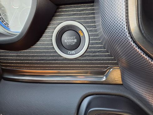 Certified 2020 RAM 1500 Limited image 11