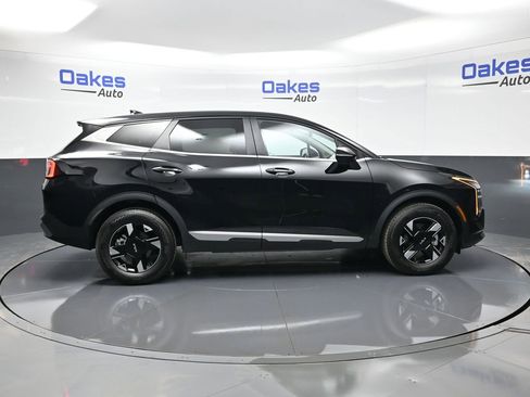 Certified 2026 Kia Sportage LX w/ LX Convenience Package image 9