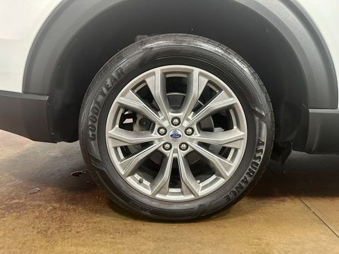 Used 2022 Ford Explorer XLT image 96