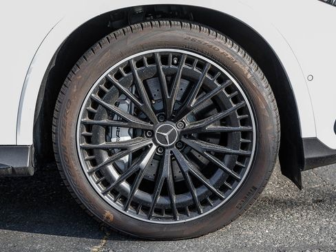 Used 2024 Mercedes-Benz GLC 43 AMG GLC 43 AMG image 9