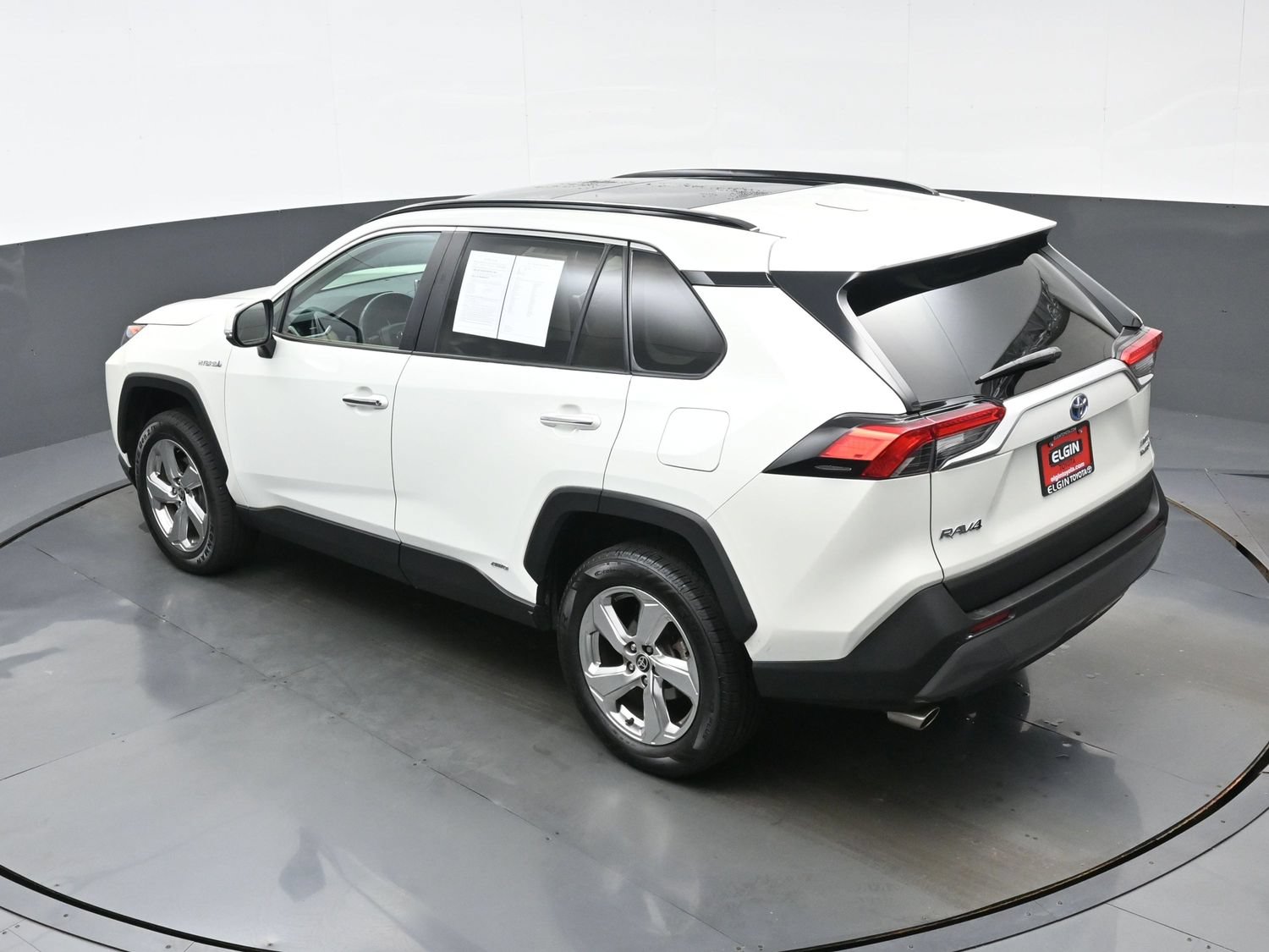 Used 2021 Toyota RAV4 Limited AWD/4WD image 40