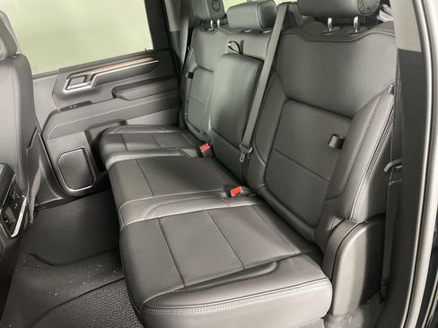 New 2025 GMC Sierra 2500 Denali w/ Denali Reserve Package image 26