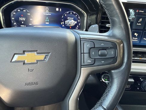 Used 2022 Chevrolet Silverado 1500 High Country w/ High Country Premium Package image 16