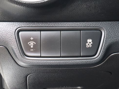 Used 2023 Kia Forte LXS image 15