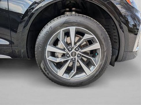 Certified 2023 Audi Q5 2.0T Premium w/ Convenience Package AWD/4WD image 25