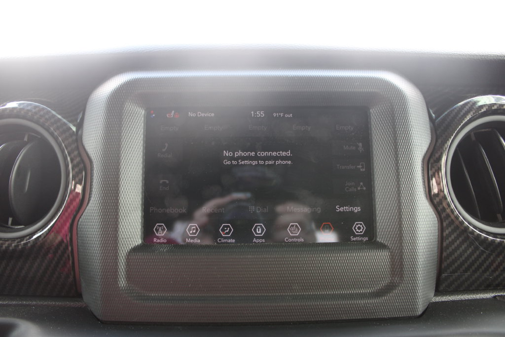 Used 2022 Jeep Wrangler Sport AWD/4WD image 40
