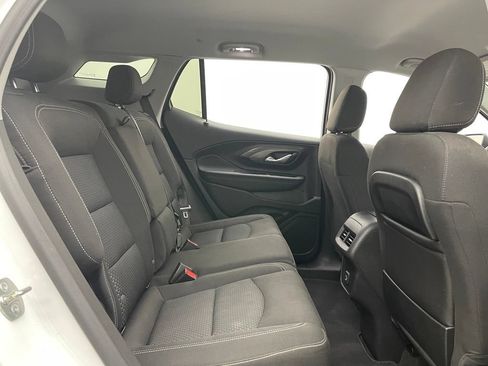 Used 2024 GMC Terrain SLE FWD image 31