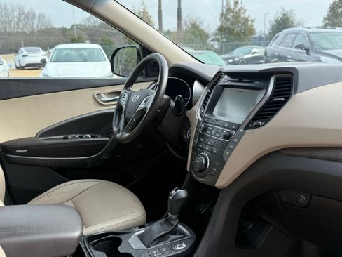 Used 2018 Hyundai Santa Fe Limited image 28