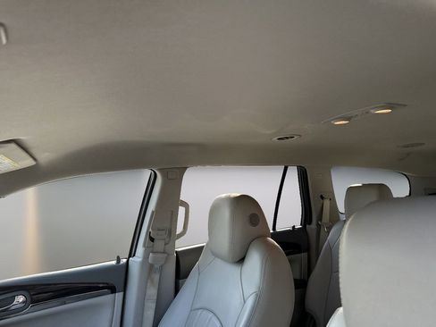 Used 2017 Buick Enclave Leather FWD image 8