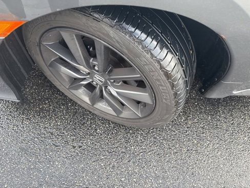 Used 2021 Honda Civic EX image 9