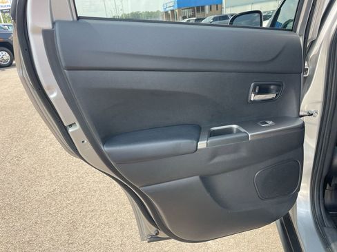 Used 2023 Mitsubishi Outlander Sport ES image 26