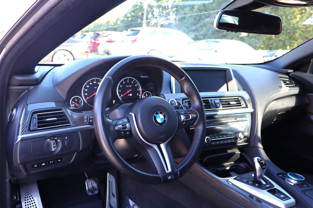 Used 2015 BMW M6 Convertible RWD image 28