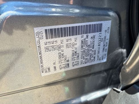 Used 2025 Nissan Rogue SV AWD/4WD image 31