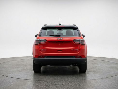 Used 2025 Jeep Compass Limited image 7