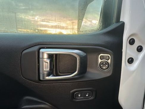 Used 2025 Jeep Wrangler Unlimited Rubicon 4xe w/ Safety Group image 14