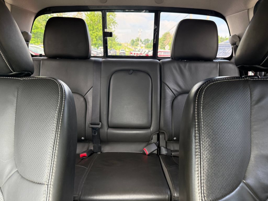 Used 2020 Nissan Frontier PRO-4X w/ Pro-4x Utility Package AWD/4WD image 23