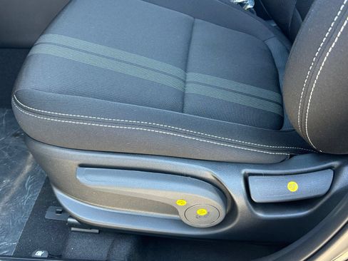 Used 2026 Hyundai Venue SEL FWD image 12