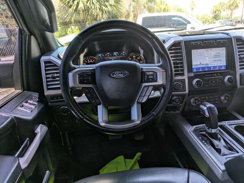 Used 2020 Ford F150 Platinum w/ Equipment Group 701A Luxury AWD/4WD image 16