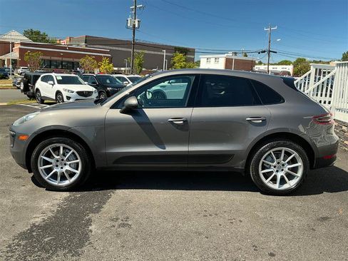 Used 2015 Porsche Macan S image 3