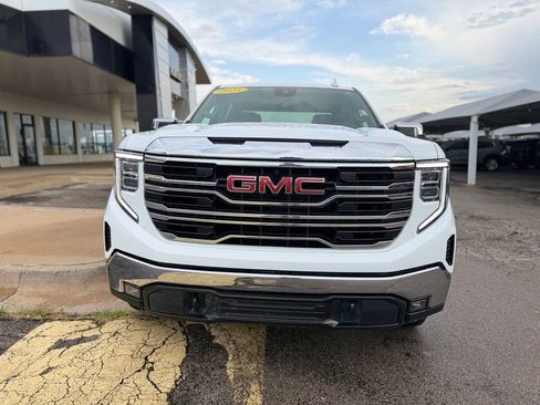 Used 2025 GMC Sierra 1500 SLT RWD image 2