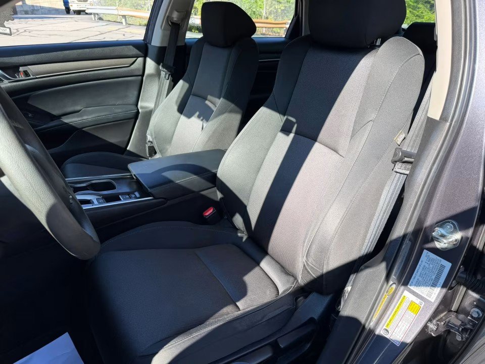 Used 2018 Honda Accord LX image 11
