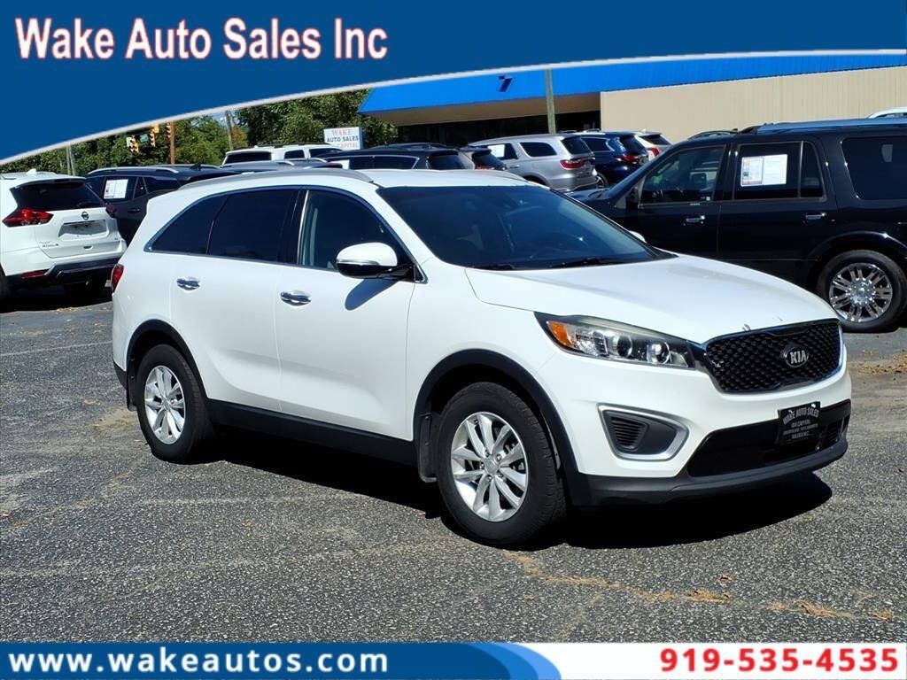 Used 2017 Kia Sorento FWD w/ LX Convenience Package image 1