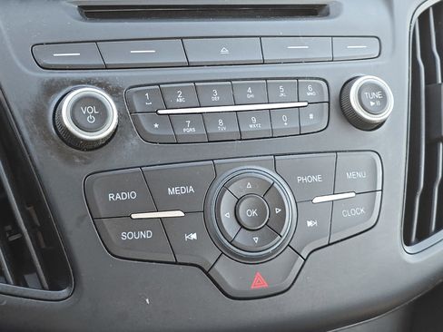 Used 2016 Ford Focus S image 19