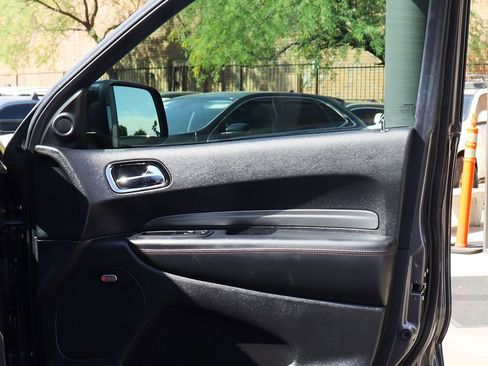 Used 2018 Dodge Durango R/T w/ Blacktop Package image 37