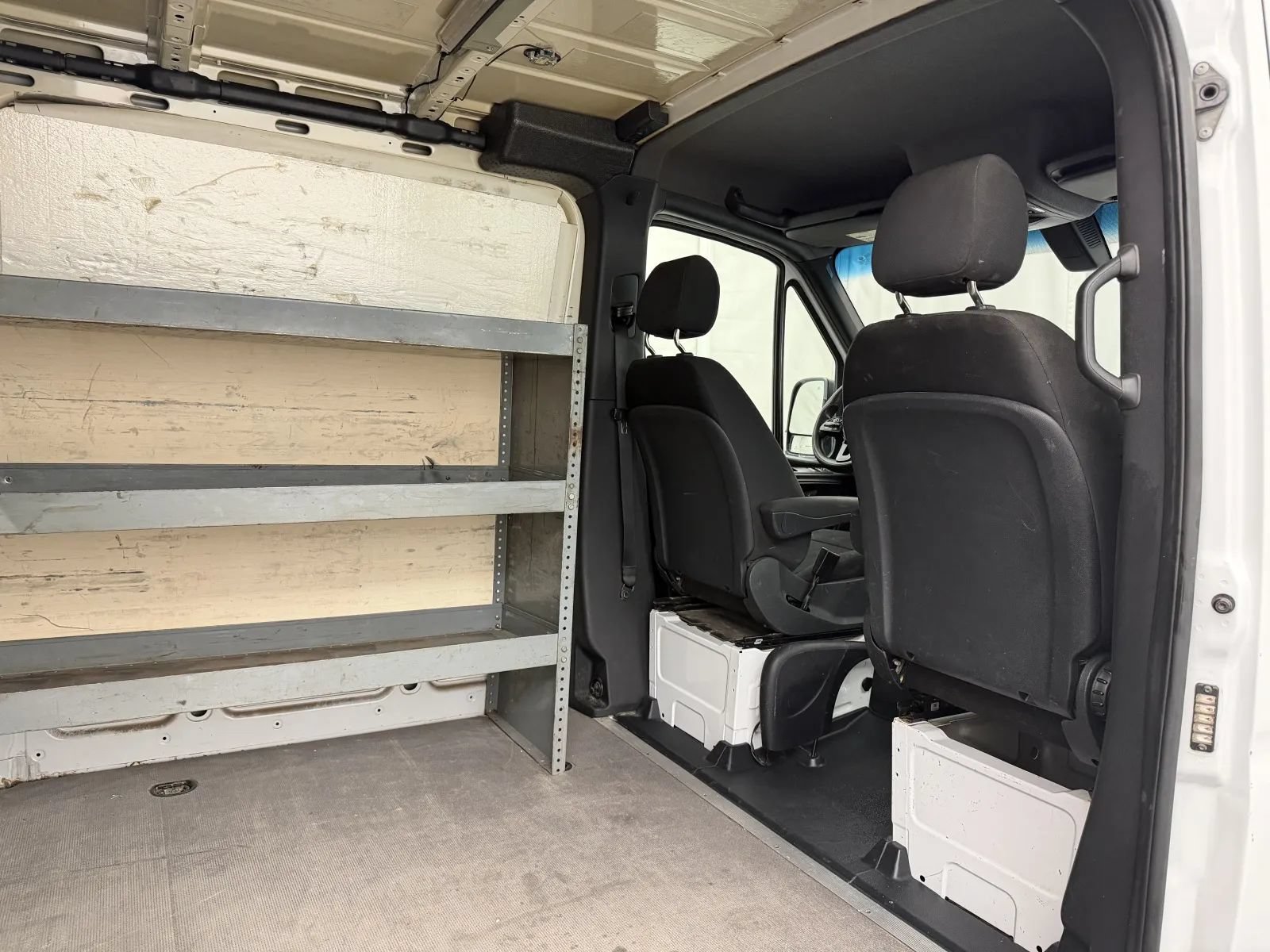 Used 2019 Mercedes-Benz Sprinter 2500 image 7