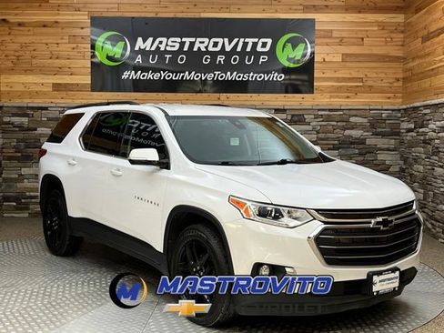 Used 2020 Chevrolet Traverse LT w/ Driver Confidence II Package AWD/4WD image 1