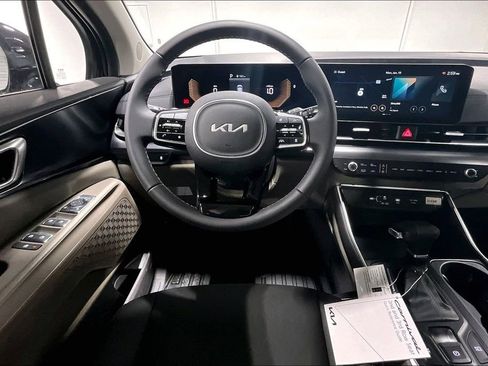 New 2026 Kia Carnival image 12