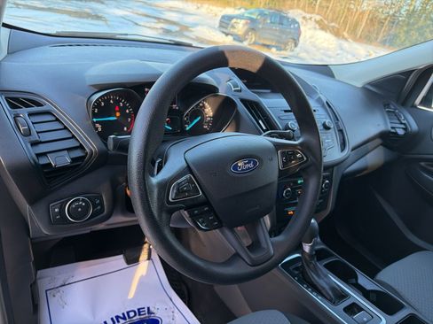 Used 2017 Ford Escape SE image 20