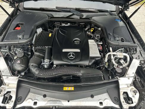 Used 2017 Mercedes-Benz E 300 image 4