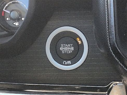 Used 2022 RAM 1500 Limited image 16