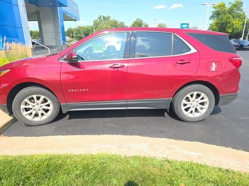 Used 2018 Chevrolet Equinox LT AWD/4WD image 2