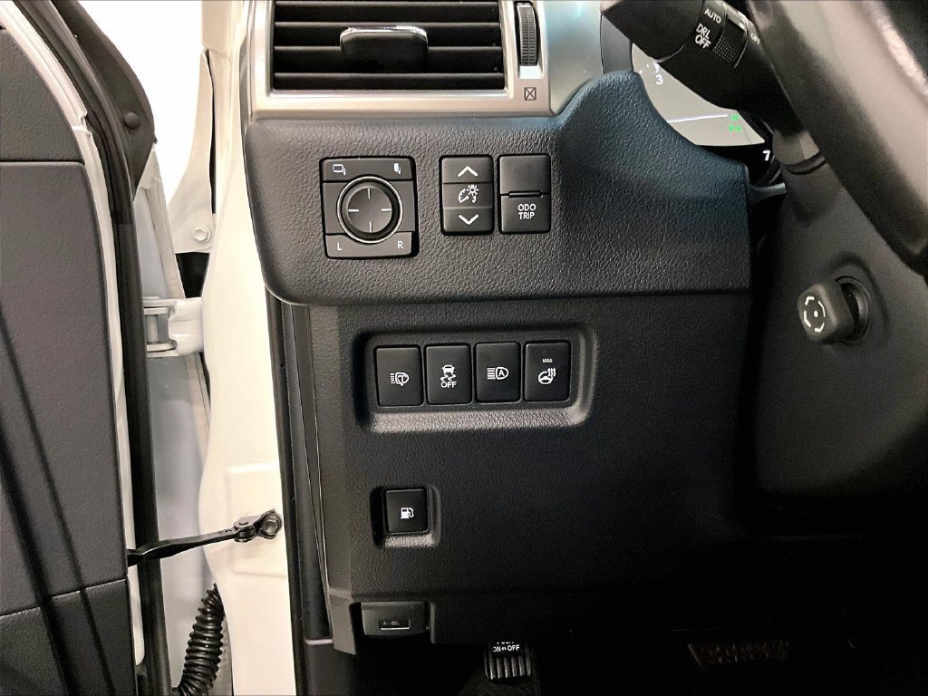 Used 2023 Lexus GX 460 Premium w/ Premium Plus Package AWD/4WD image 15