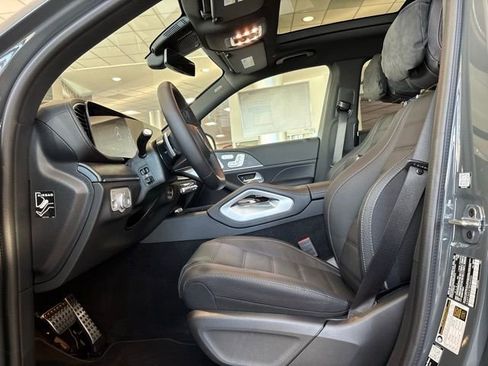 New 2026 Mercedes-Benz GLS 450 4MATIC image 8