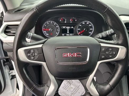 Used 2019 GMC Acadia SLE image 16