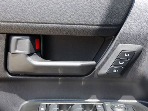 New 2026 Toyota 4Runner 4WD image 15