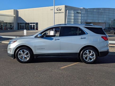 Used 2018 Chevrolet Equinox Premier image 3