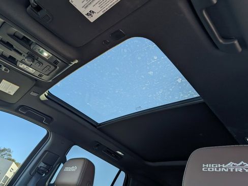 Used 2023 Chevrolet Tahoe High Country image 18