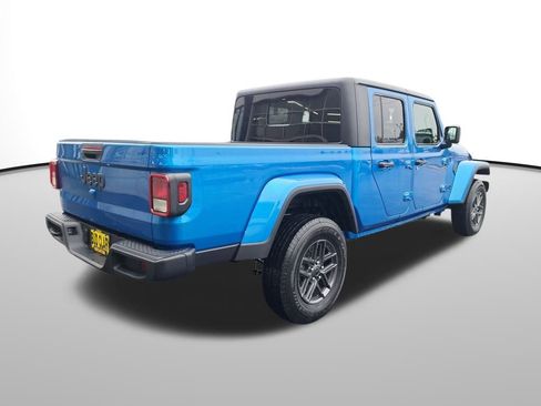 New 2026 Jeep Gladiator Sport image 6
