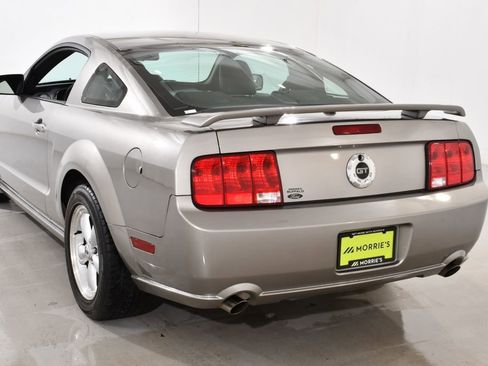 Used 2009 Ford Mustang GT Premium RWD image 14