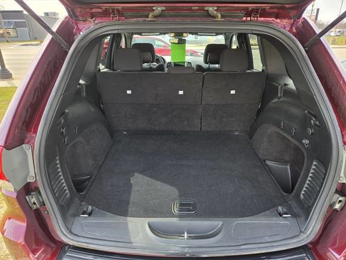 Used 2018 Jeep Grand Cherokee Laredo image 8