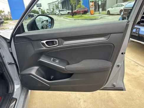 Used 2025 Honda Civic Sport image 13