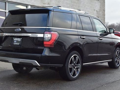 Used 2021 Ford Expedition Limited image 11